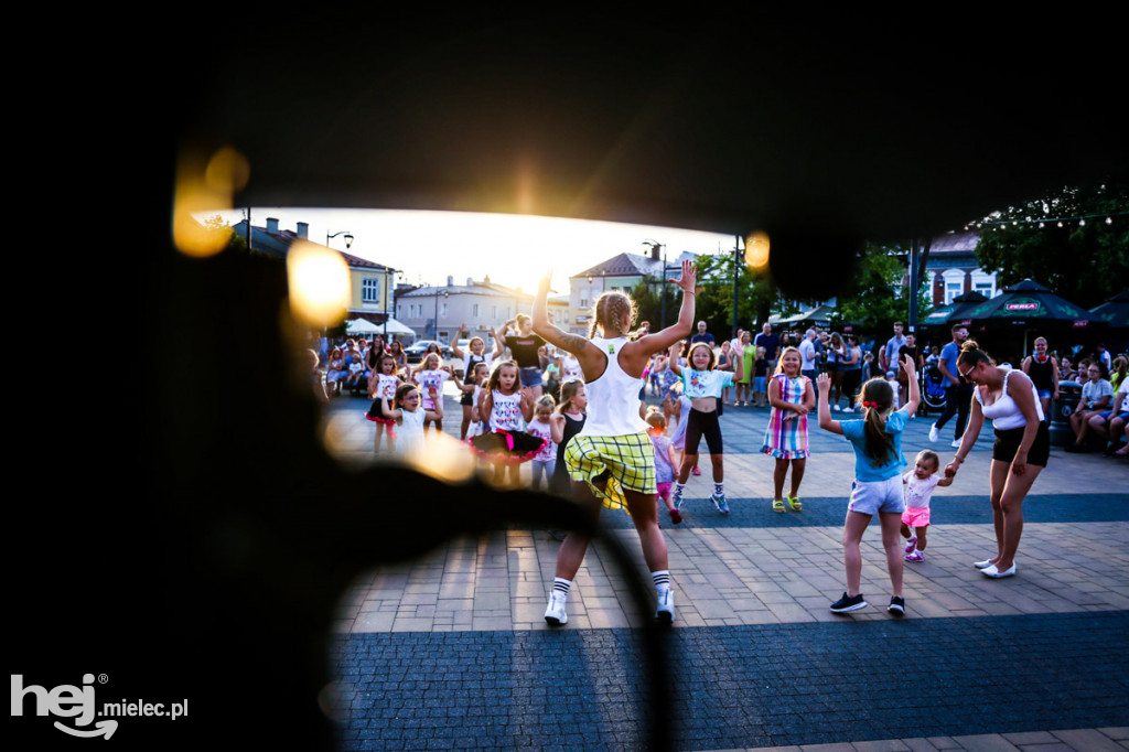Roztańczony Rynek z Kawałkiem podłogi