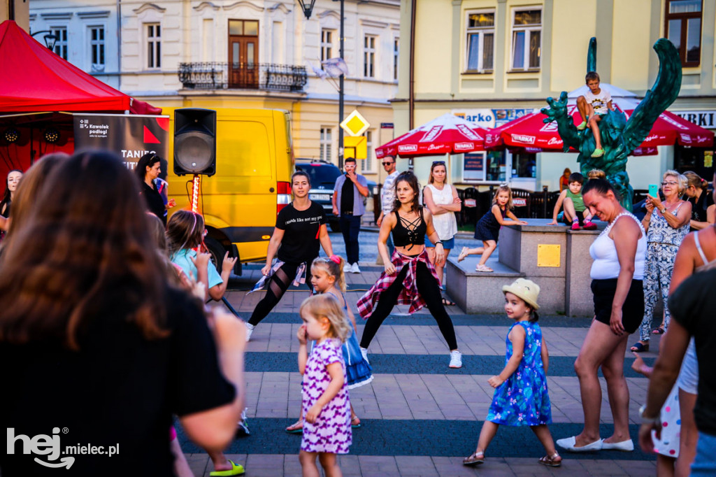 Roztańczony Rynek z Kawałkiem podłogi