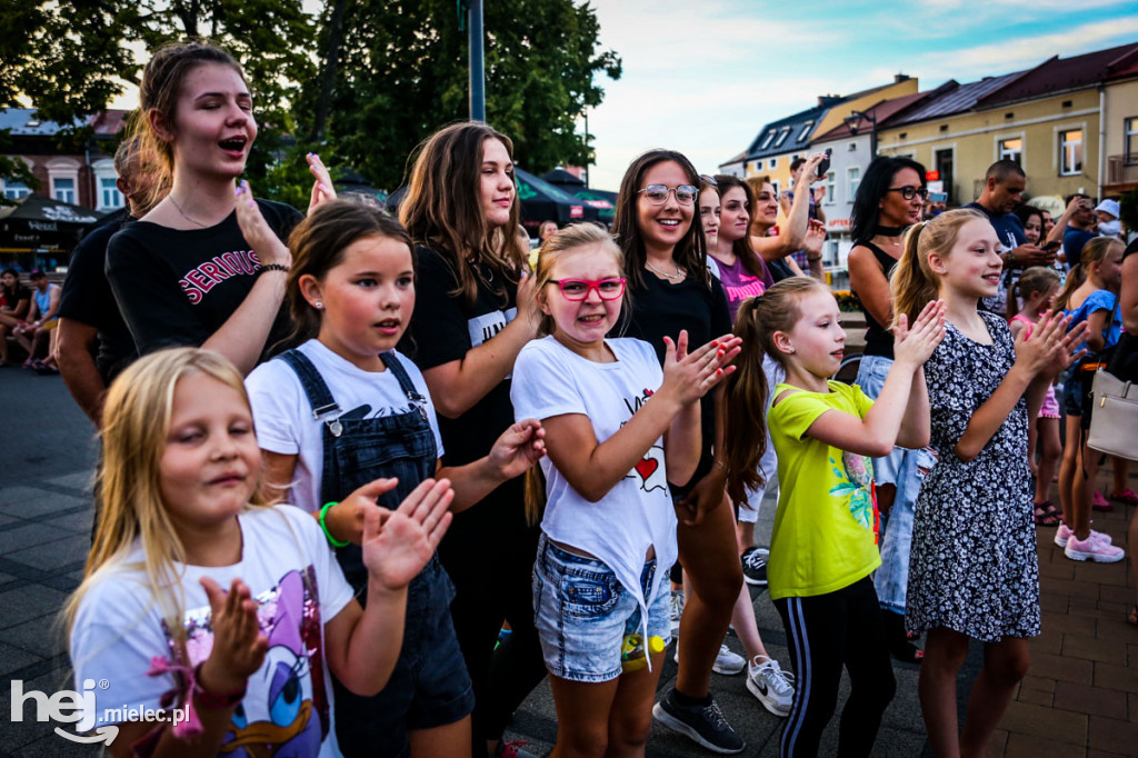 Roztańczony Rynek z Kawałkiem podłogi