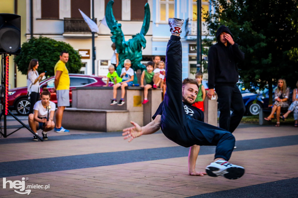 Roztańczony Rynek z Kawałkiem podłogi