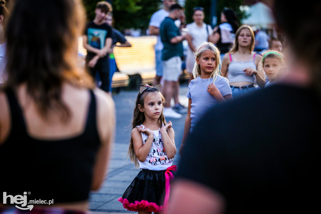 Roztańczony Rynek z Kawałkiem podłogi