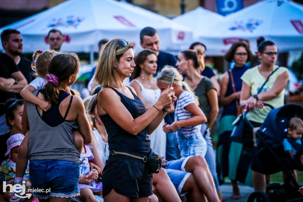 Roztańczony Rynek z Kawałkiem podłogi