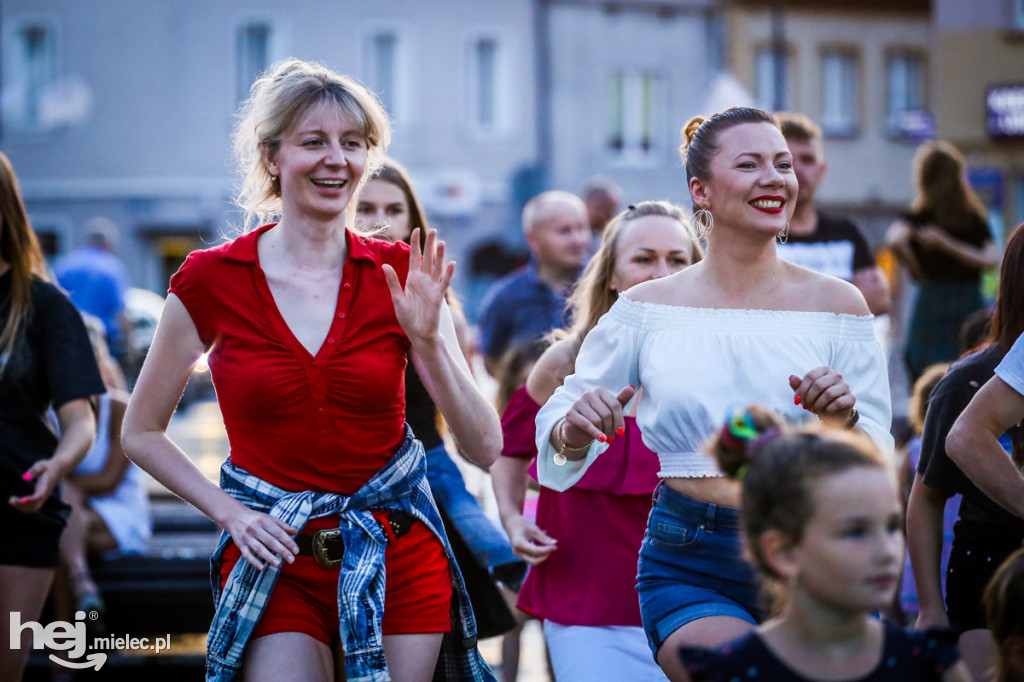 Roztańczony Rynek z Kawałkiem podłogi