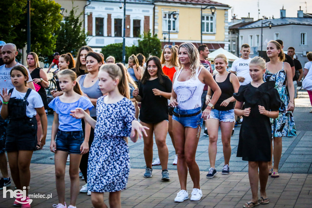 Roztańczony Rynek z Kawałkiem podłogi