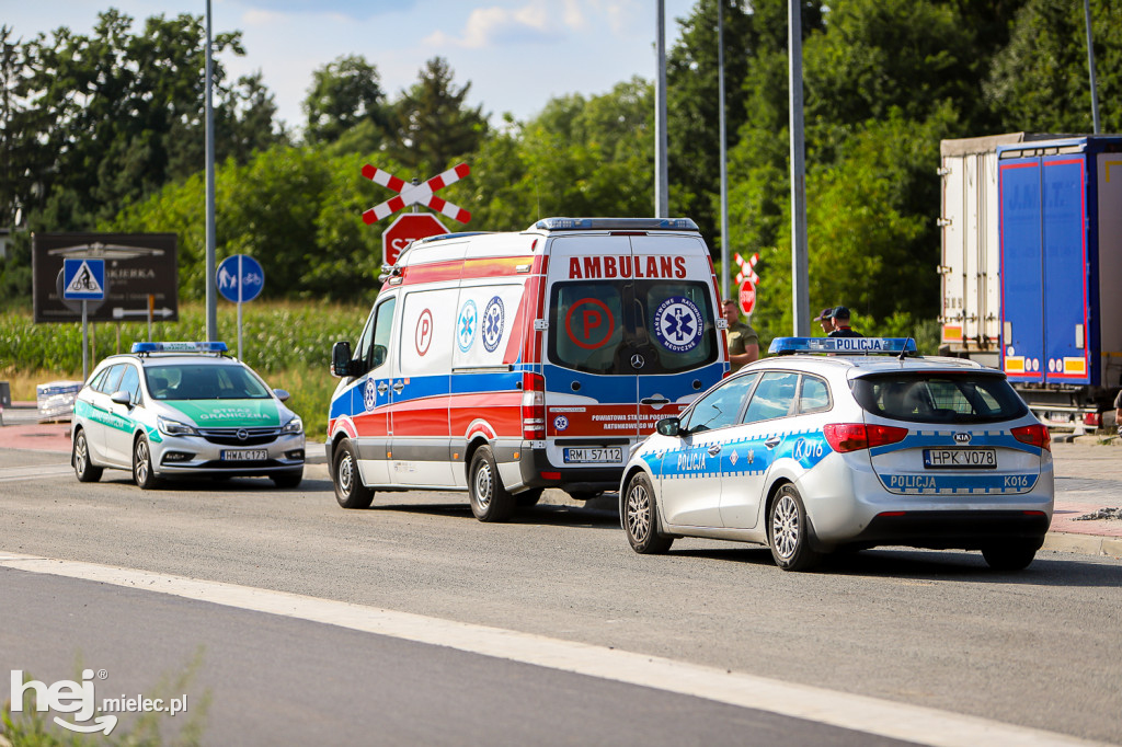 Chciał uciec na zachód? Policjanci wyjęli Afgańczyka z ciężarówki na Strefie