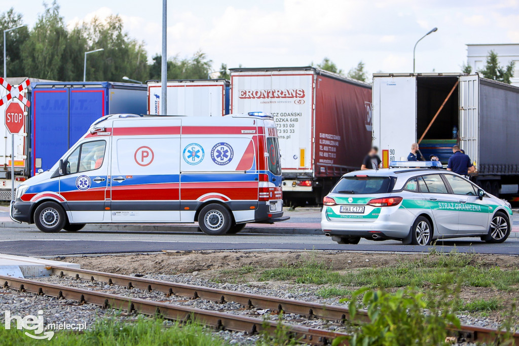 Chciał uciec na zachód? Policjanci wyjęli Afgańczyka z ciężarówki na Strefie