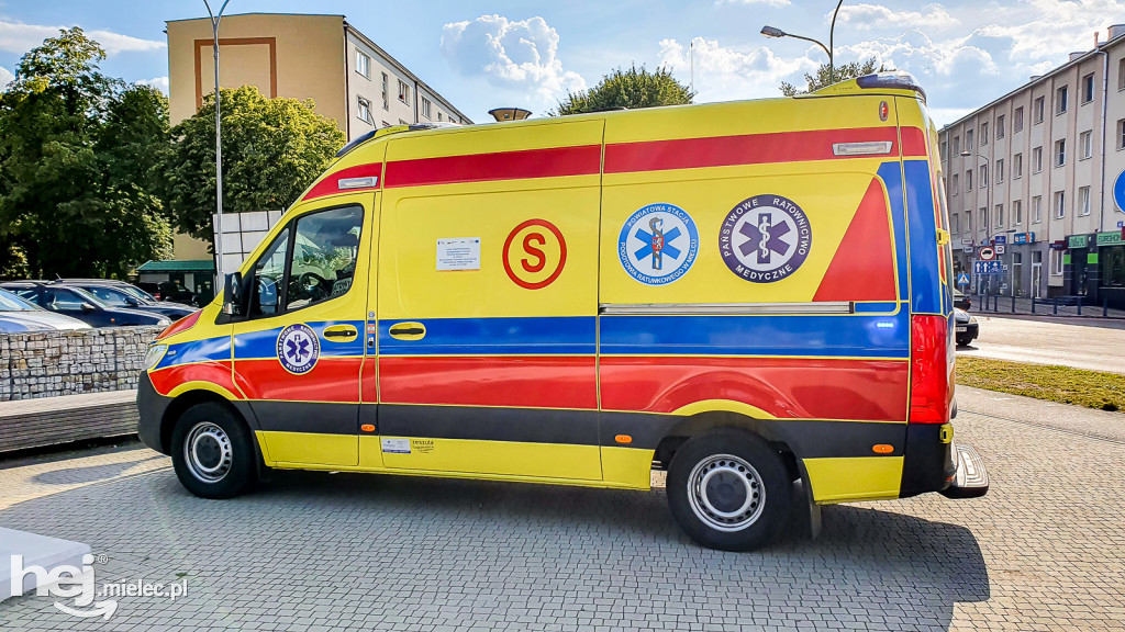 Wypadek w centrum miasta. Autobus MKS i rowerzystka
