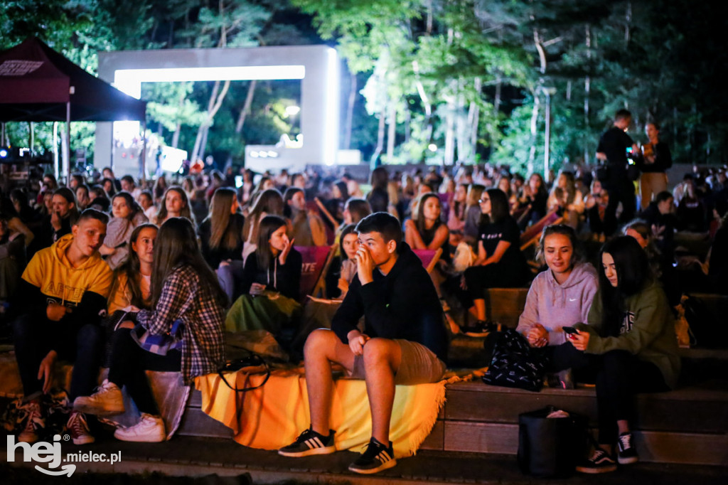 Plenerowe kino na Górce Cyranowskiej