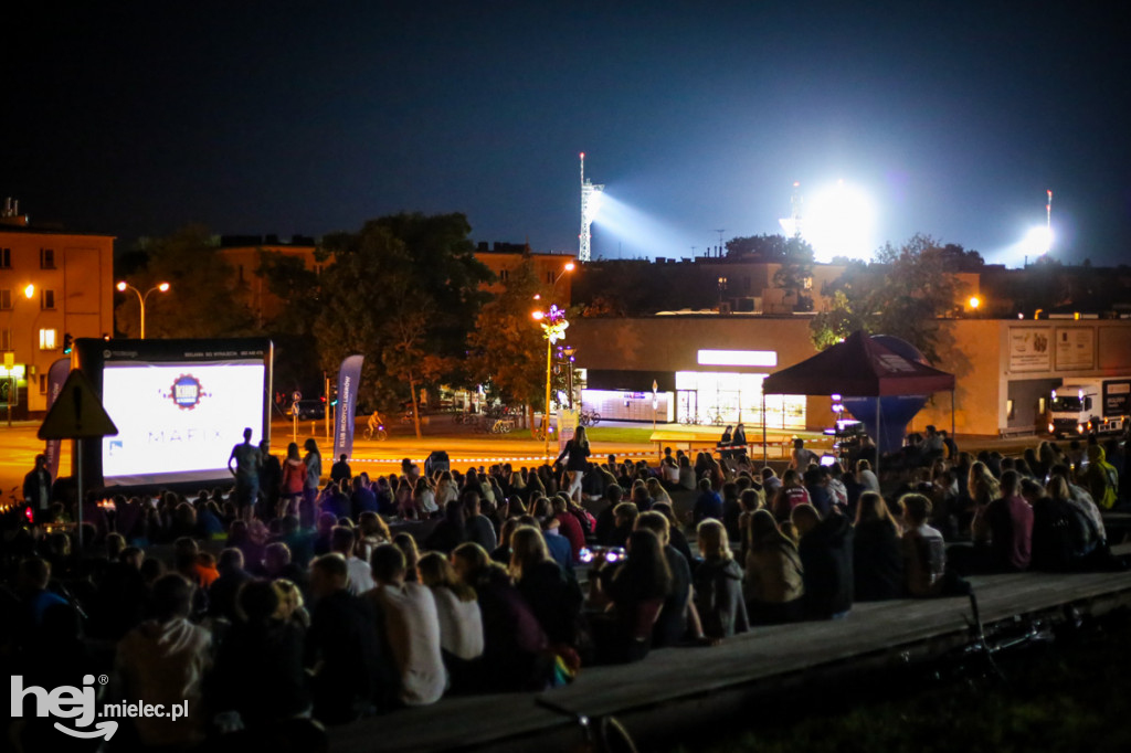Plenerowe kino na Górce Cyranowskiej