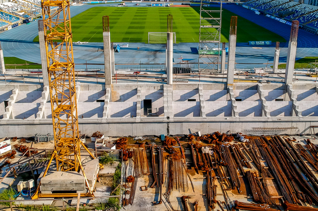 Budowa hali sportowej w Mielcu trwa