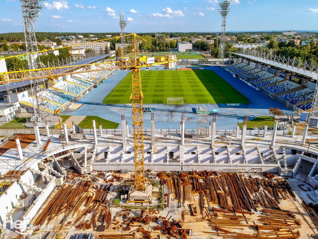 Budowa hali sportowej w Mielcu trwa