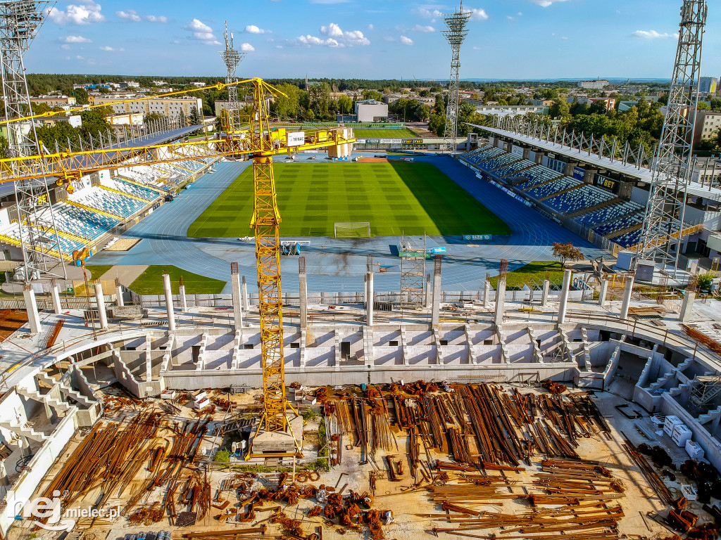 Budowa hali sportowej w Mielcu trwa