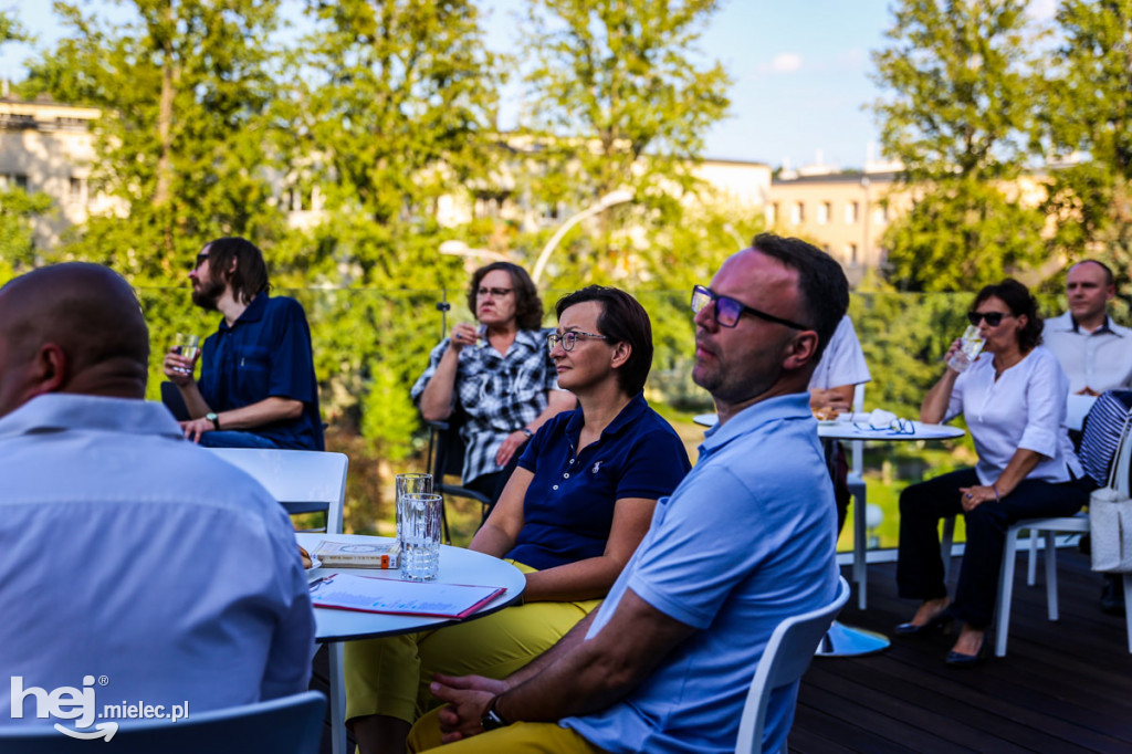 Narodowe Czytanie 2020 na tarasie Biblioteki