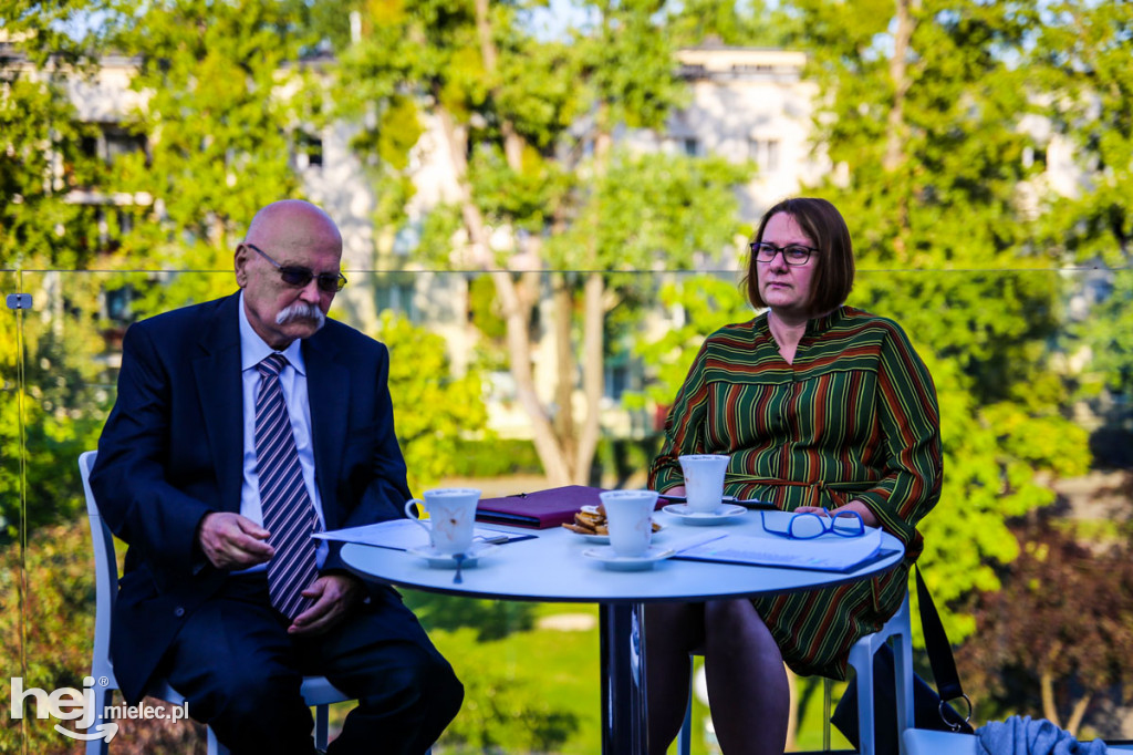 Narodowe Czytanie 2020 na tarasie Biblioteki