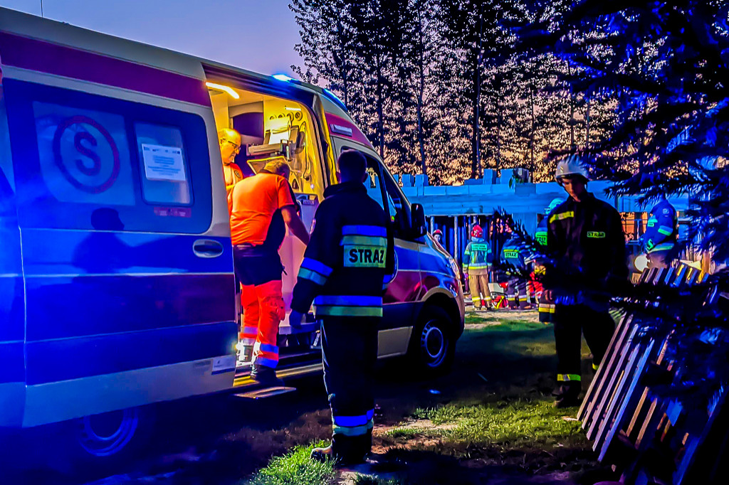 Dramat w gminie Borowa. Na mężczyznę spadły pustaki