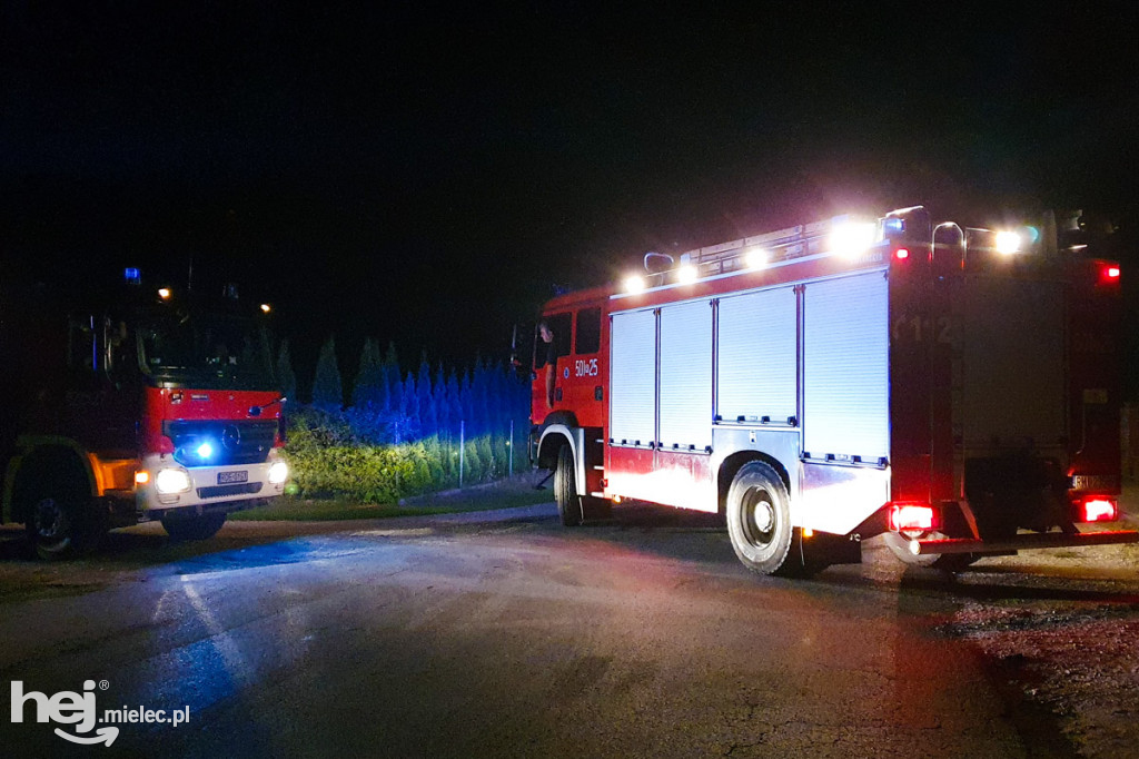 Potężny pożar w hodowli drobiu