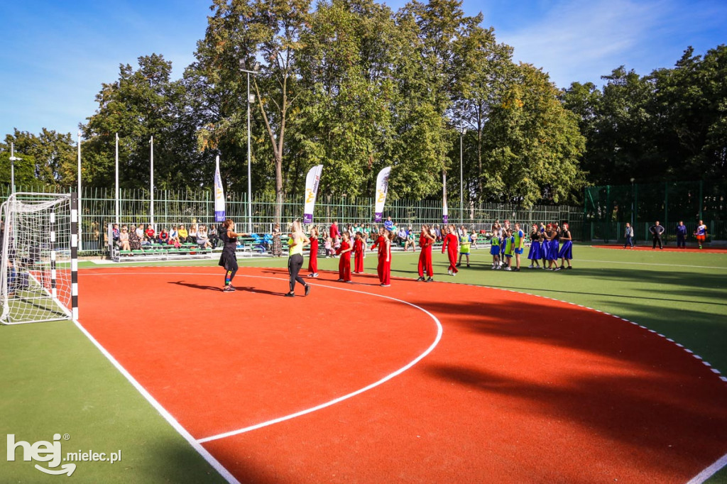Boisko przy SP3 już działa. Powstało dzięki MBO