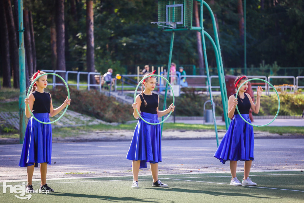 Boisko przy SP3 już działa. Powstało dzięki MBO
