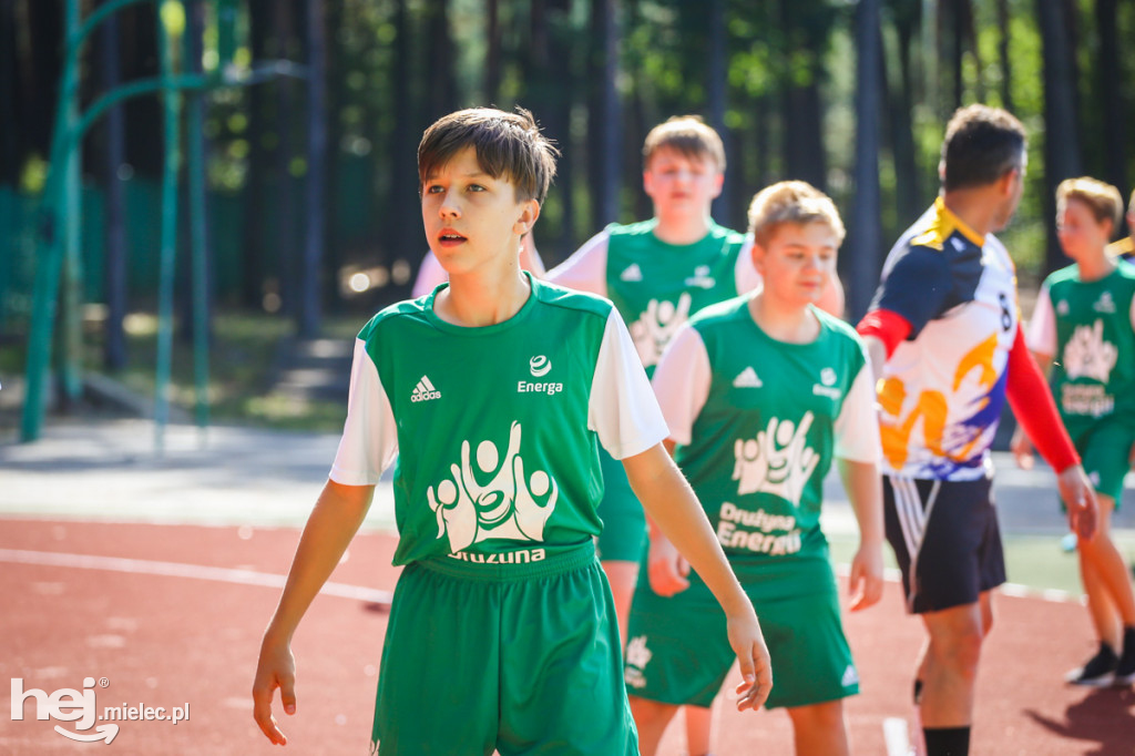 Boisko przy SP3 już działa. Powstało dzięki MBO