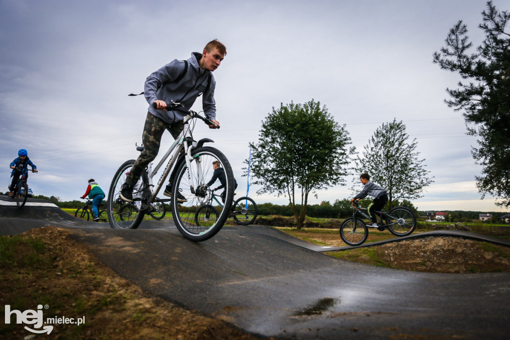 Otwarcie pumptracka w Przecławiu