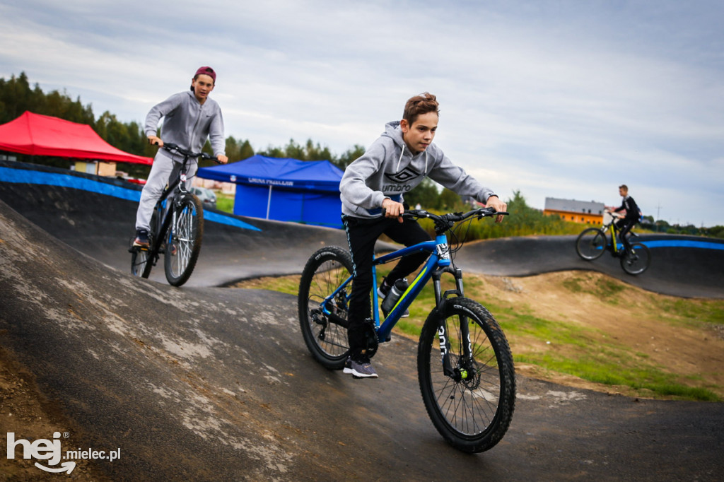 Otwarcie pumptracka w Przecławiu