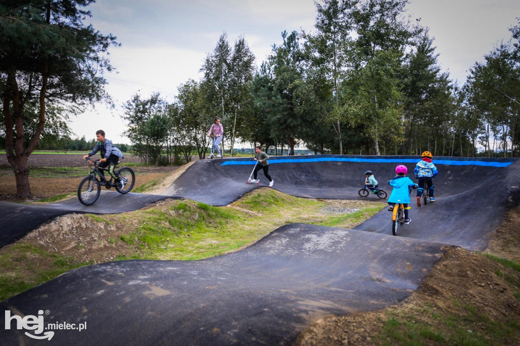Otwarcie pumptracka w Przecławiu