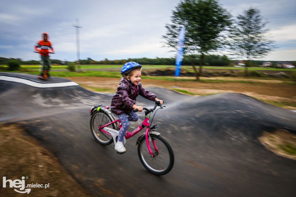 Otwarcie pumptracka w Przecławiu