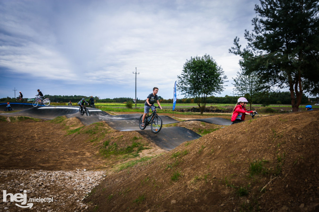Otwarcie pumptracka w Przecławiu