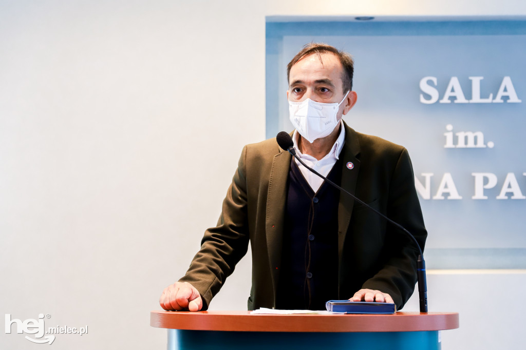 Sesja Rady Miejskiej z udziałem szefa mieleckiego Sanepidu