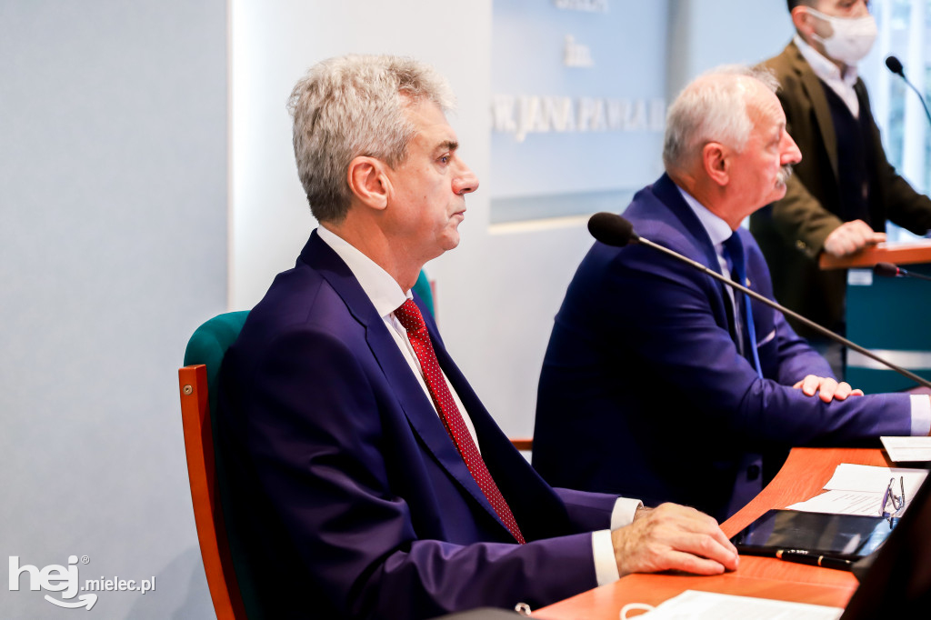 Sesja Rady Miejskiej z udziałem szefa mieleckiego Sanepidu