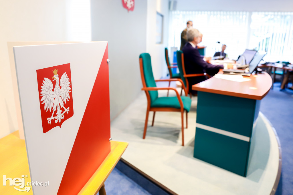 Sesja Rady Miejskiej z udziałem szefa mieleckiego Sanepidu