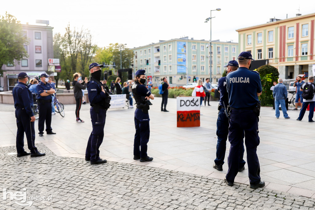 Antycovidowy protest także w Mielcu