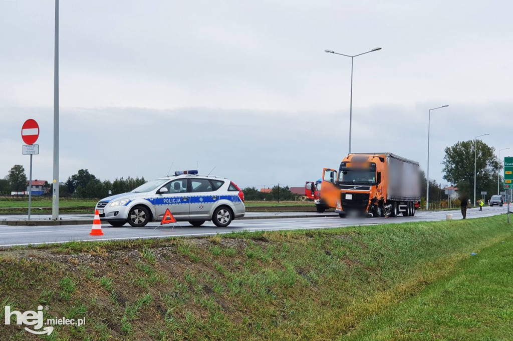 Wypadek na obwodnicy w Kliszowie