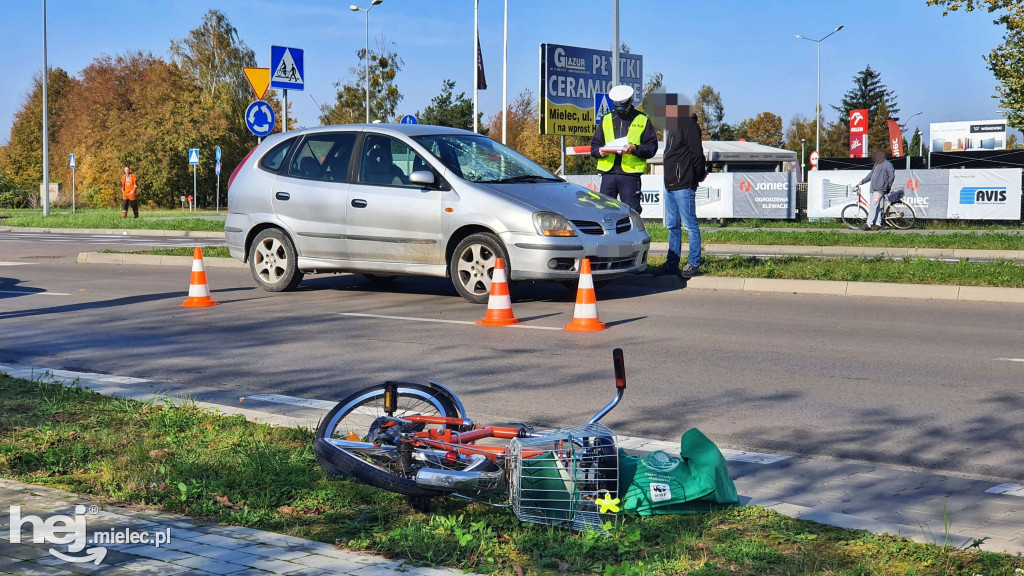 Potrącenie rowerzystki na al. Kwiatkowskiego