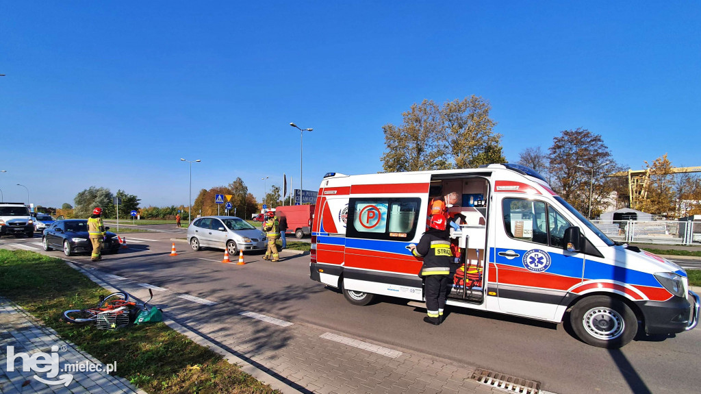Potrącenie rowerzystki na al. Kwiatkowskiego