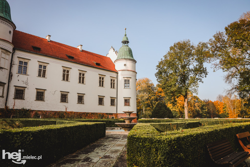 Złota polska jesień na Zamku w Baranowie Sandomierskim