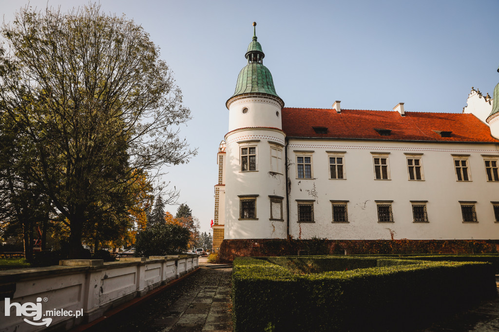 Złota polska jesień na Zamku w Baranowie Sandomierskim