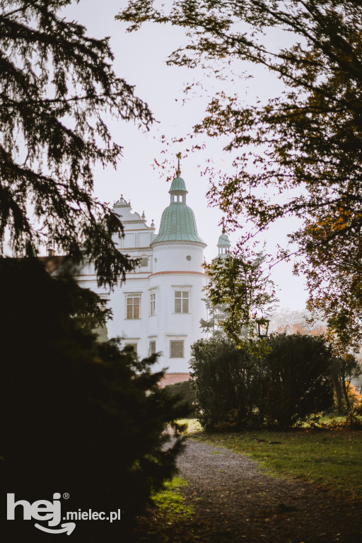 Złota polska jesień na Zamku w Baranowie Sandomierskim