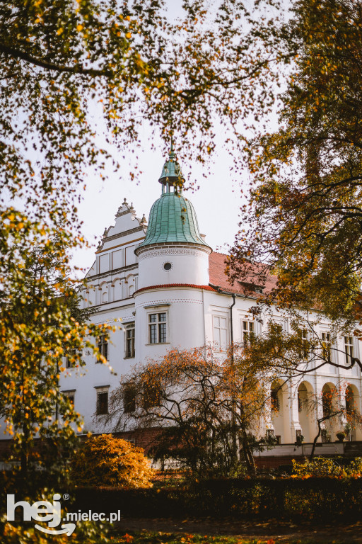 Złota polska jesień na Zamku w Baranowie Sandomierskim