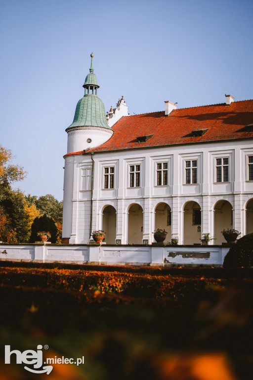 Złota polska jesień na Zamku w Baranowie Sandomierskim