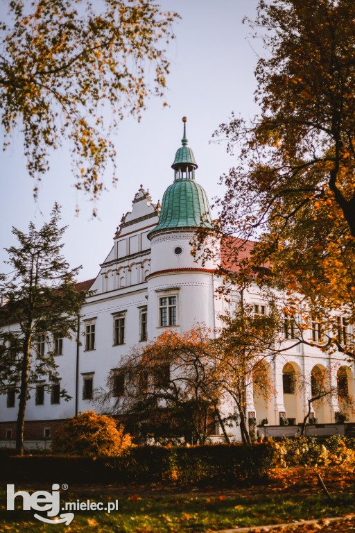 Złota polska jesień na Zamku w Baranowie Sandomierskim