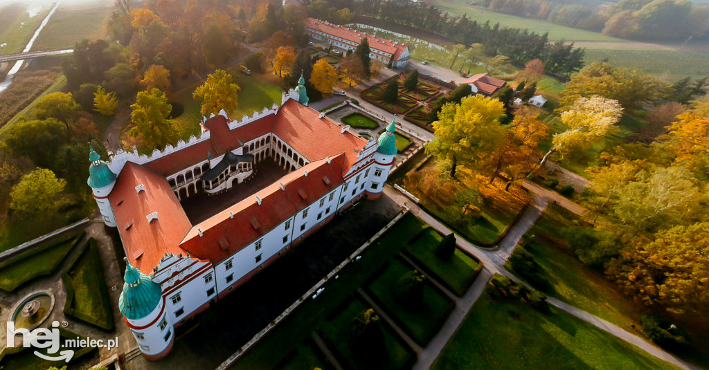 Złota polska jesień na Zamku w Baranowie Sandomierskim