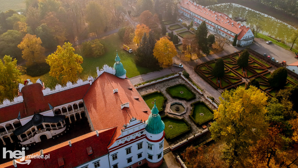 Złota polska jesień na Zamku w Baranowie Sandomierskim