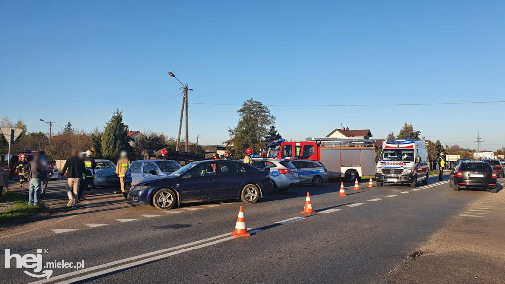 Cztery osobówki rozbite w Woli Mieleckiej