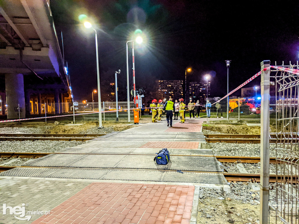 Dramat w centrum Mielca. Kobieta spadła z wiaduktu