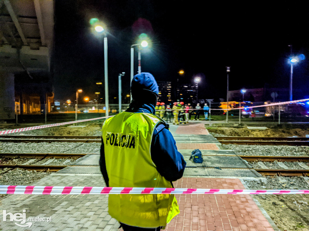 Dramat w centrum Mielca. Kobieta spadła z wiaduktu