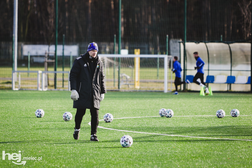 FKS Stal Mielec wznowiła treningi