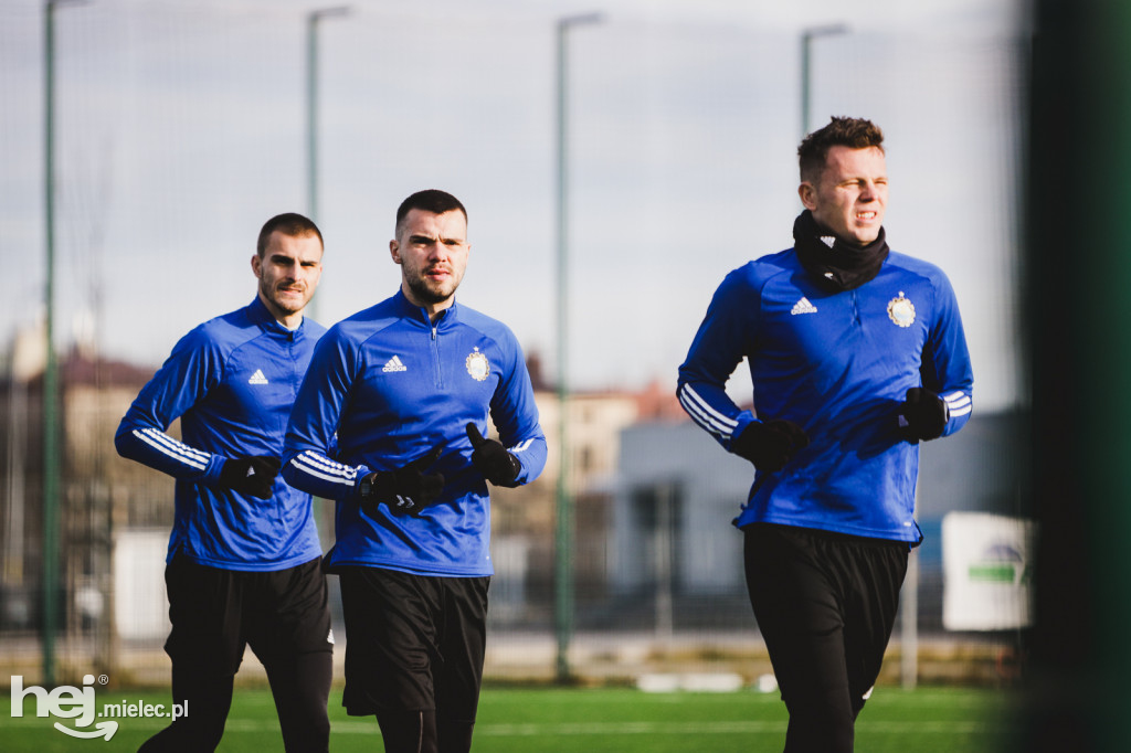 FKS Stal Mielec wznowiła treningi