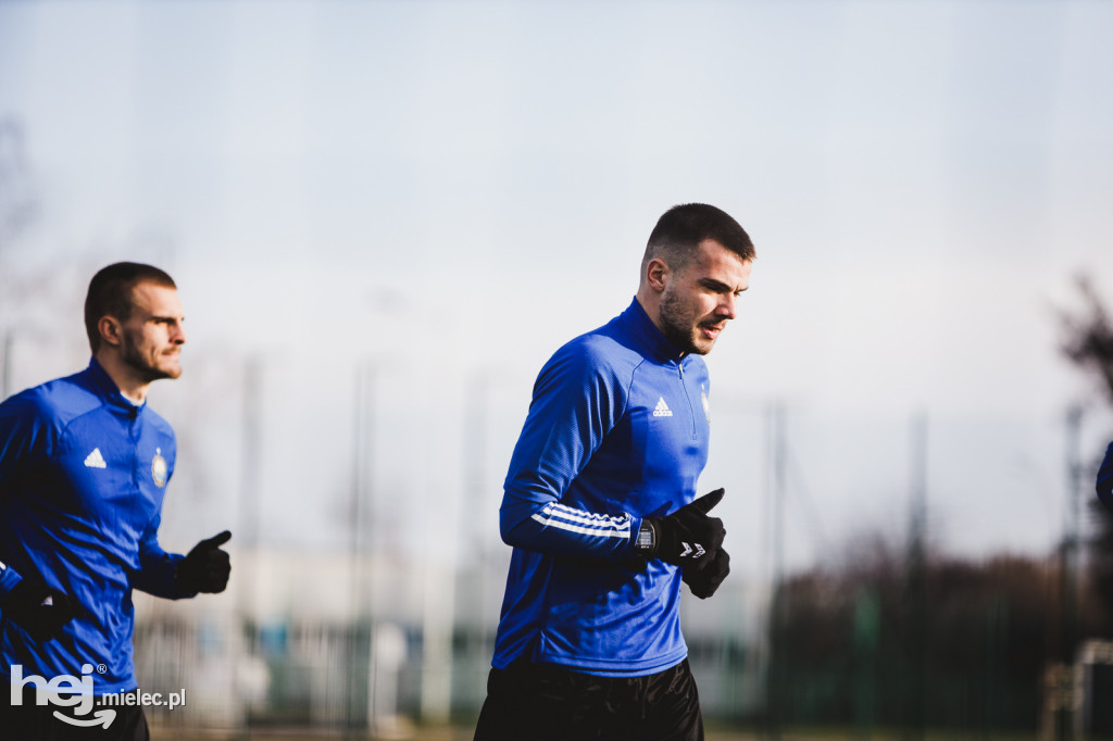 FKS Stal Mielec wznowiła treningi