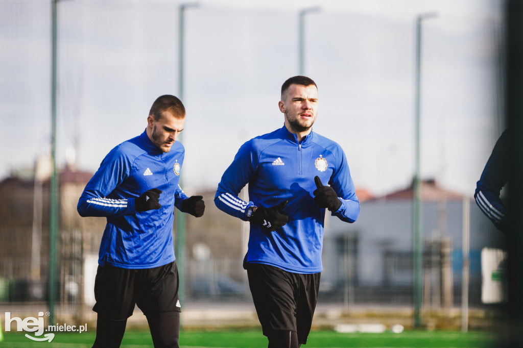 FKS Stal Mielec wznowiła treningi